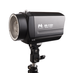 Falcon Eyes SS-110F Studio Flash inkl. Falcon Eyes Light Stand L-2440A