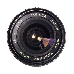 Yashica Yashinon DS-M 28mm F/2.8 M42