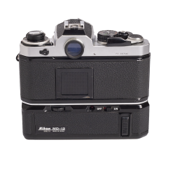 Nikon FE Hus + MD-12 Batterigreb