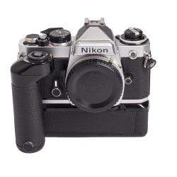 Nikon FE Hus + MD-12 Batterigreb