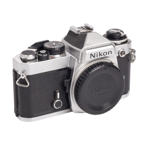 Nikon FE Hus  