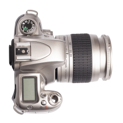 Nikon F55 + 28-80mm F/3.3-5.6G - S�lv