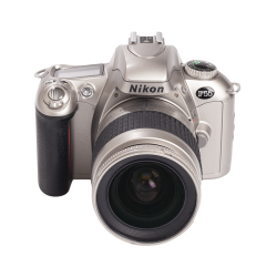 Nikon F55 + 28-80mm F/3.3-5.6G - S�lv