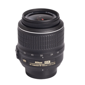 Nikon AF-S DX Nikkor 18-55mm f/3.5-5.6G VR