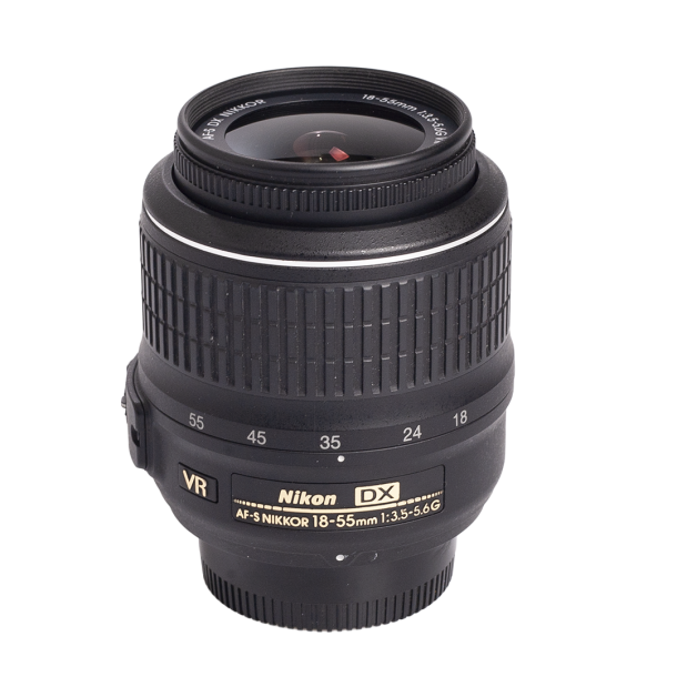 Nikon AF-S DX Nikkor 18-55mm f/3.5-5.6G VR
