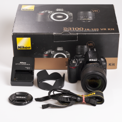 Nikon D3100 + AF-S DX 18-105mm F3.5-5.6G ED VR