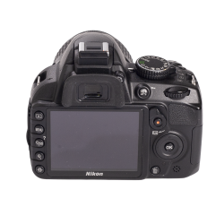 Nikon D3100 + AF-S DX ED 18-55mm F3.5-5.6G II