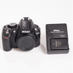 Nikon D3100 Body