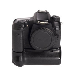 Canon EOS 70D Body + Meike Batterigreb