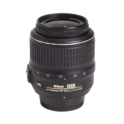 Nikon AF-S DX NIKKOR 18-55mm f/3.5-5.6G VR