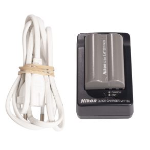 Nikon Quick Charger MH-18a + EN-EL3e Battery
