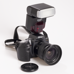 Minolta Dynax 500SI Super + 28-80mm + Sigma flash EF-430ST