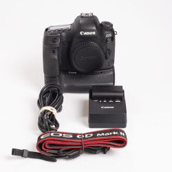Canon EOS 6D Mark II + BG-E21 Batterigreb