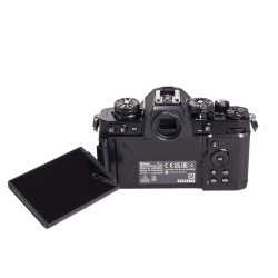 Nikon Z fc + 16-50mm f/3.5-6.3 VR - Black Edition