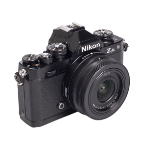 Nikon Z fc + 16-50mm f/3.5-6.3 VR - Black Edition
