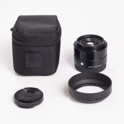 Sigma 30mm F2.8 DN t/Sony E-Mount