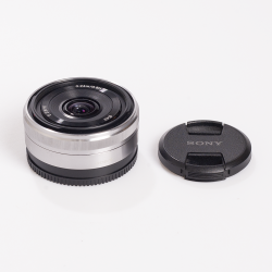 Sony E 16mm F2.8
