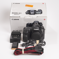 Canon EOS 6D Mark II Body