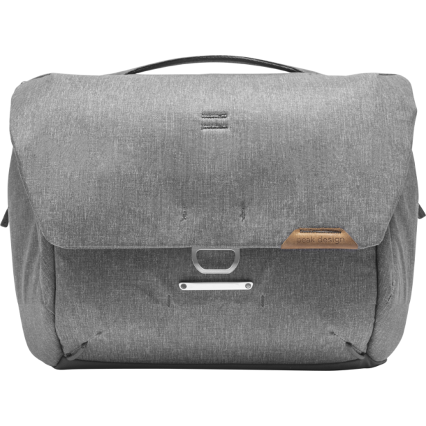 Peak Design Everyday Messenger 13L v2 // Ash