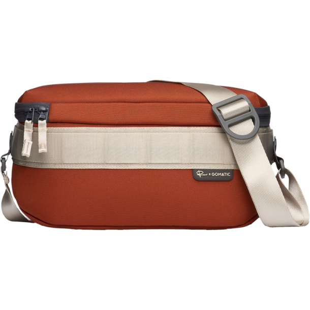 Gomatic Peter McKinnon Luma Camera Sling 9L, Rust