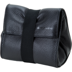Artisan & Artist | ACAM-77 | Leather Pouch in Kipskin Leather (S) Black