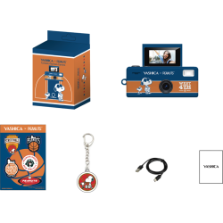 YASHICA Funtastic Keychain Camera (Basketball Snoopy)