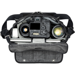 Think Tank Retrospective 30 V2.0 - Black